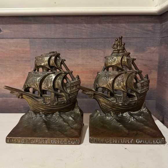 Vintage Weidlich Brothers WB Bronze Cast Iron Bookends Pair Galleons Ships Boats